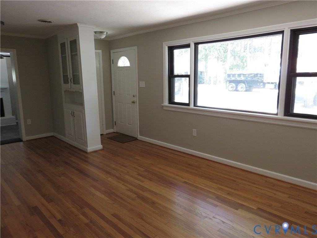 223 Stuttaford Dr - Photo 2 of 29