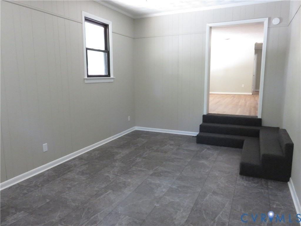 223 Stuttaford Dr - Photo 7 of 29