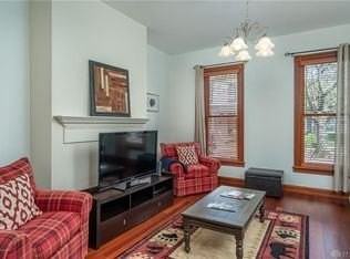 38 Green St - Photo 5 of 16
