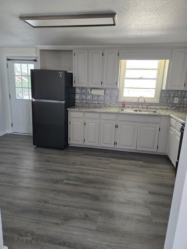 266 W Main St - Photo 3 of 7