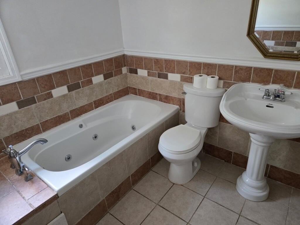 266 W Main St - Photo 6 of 7
