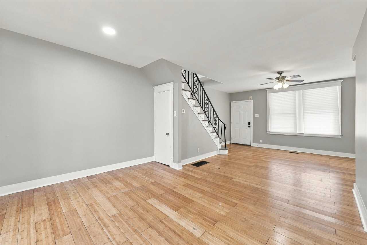 5303 Magnolia St #1 - Photo 7 of 32