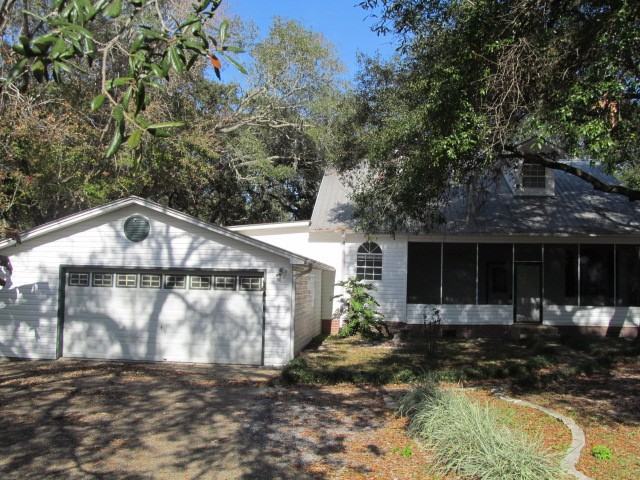 8325 Highpoint Rd - Photo 3 of 11