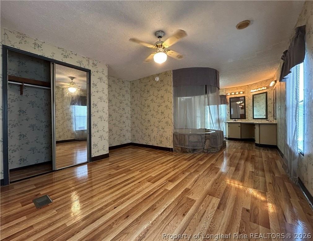 114 Plymouth Way - Photo 4 of 13