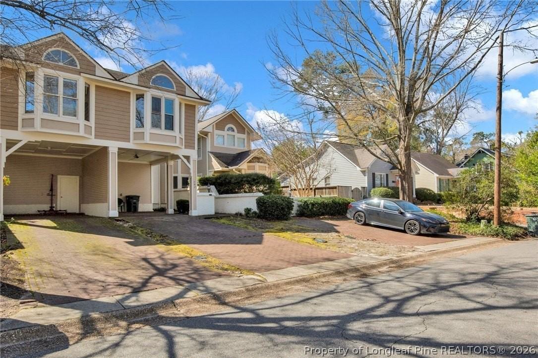 742 Victorian Pl - Photo 2 of 36