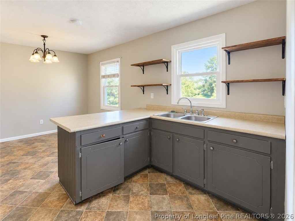 7259 Ainsley St - Photo 3 of 17