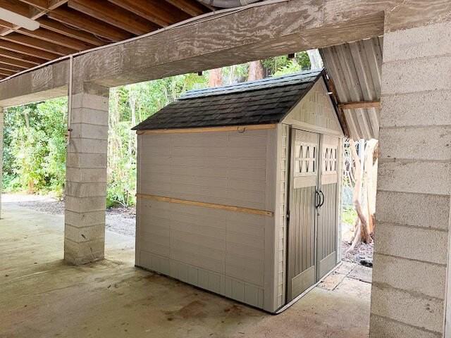 110 Arctic Avenue - Photo 5 of 24