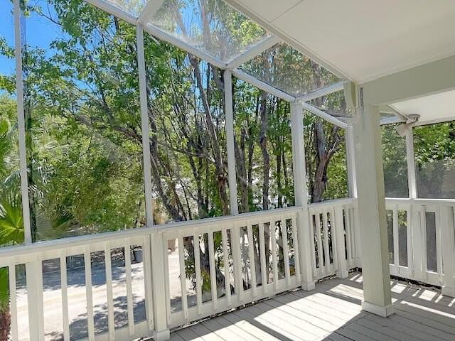 110 Arctic Avenue - Photo 7 of 24