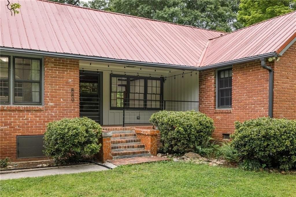 889 Milam Cir - Photo 2 of 27