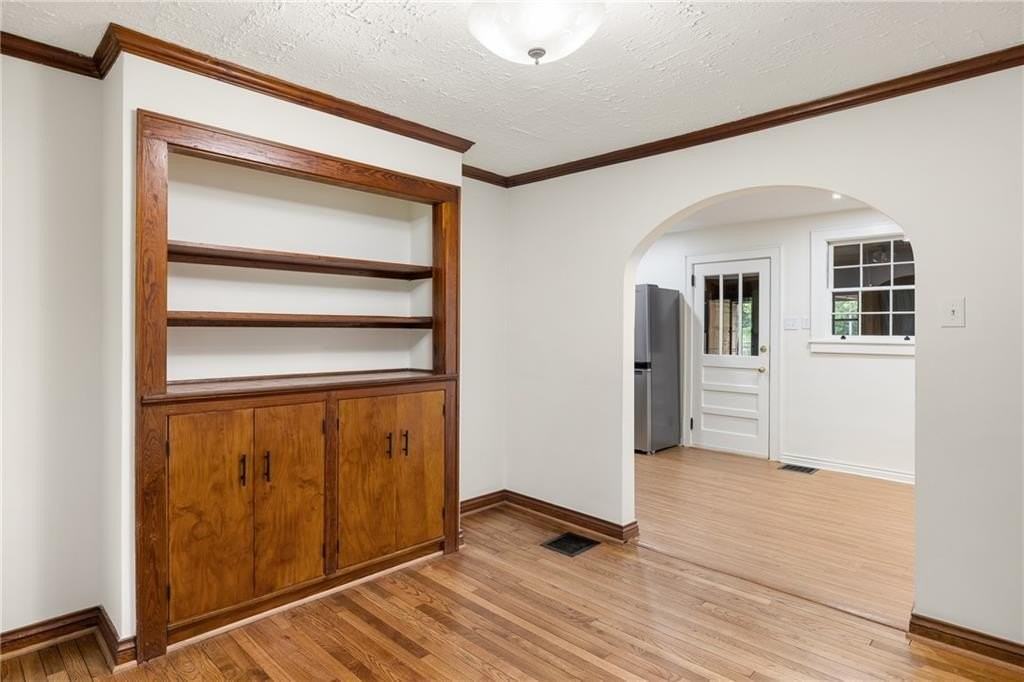 889 Milam Cir - Photo 7 of 27