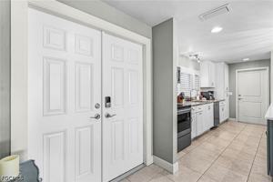 featured image of 5129 York Ct