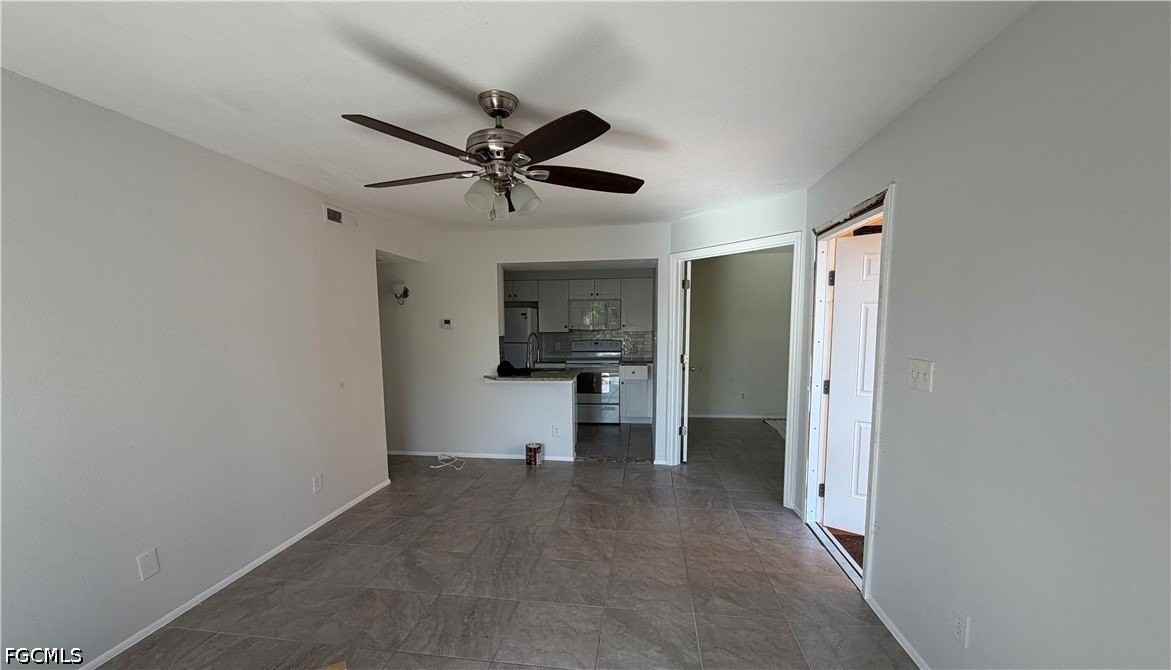 2865 Winkler Ave #419 - Photo 2 of 7