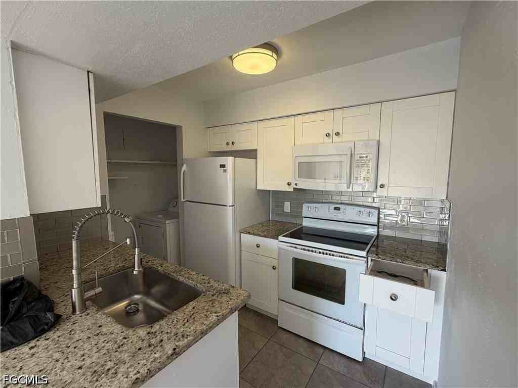 2865 Winkler Ave #419 - Photo 3 of 7