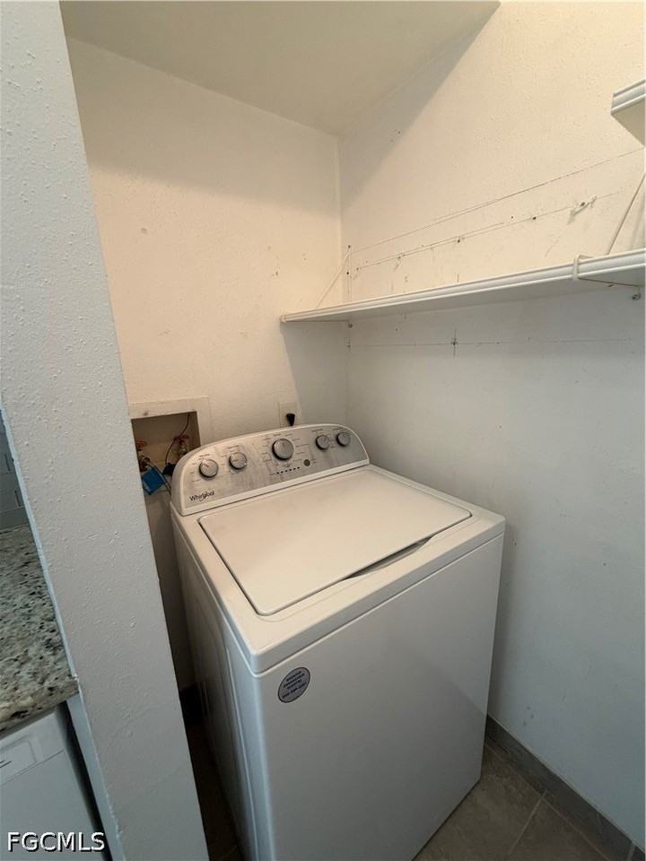2865 Winkler Ave #419 - Photo 5 of 7