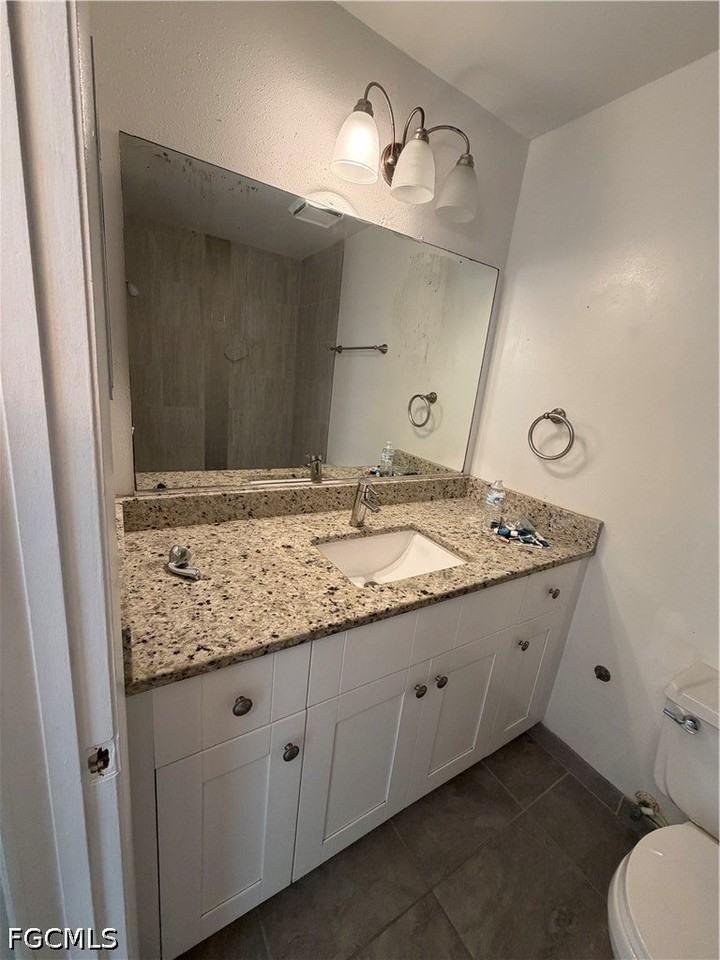 2865 Winkler Ave #419 - Photo 6 of 7