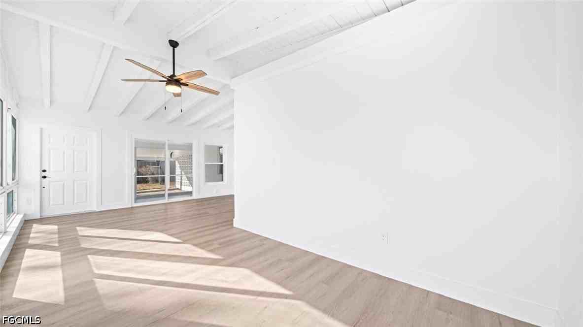 105 Oregon Rd N - Photo 6 of 14