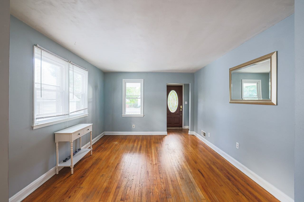 2528 Canterbury Rd #SFP - Photo 5 of 22