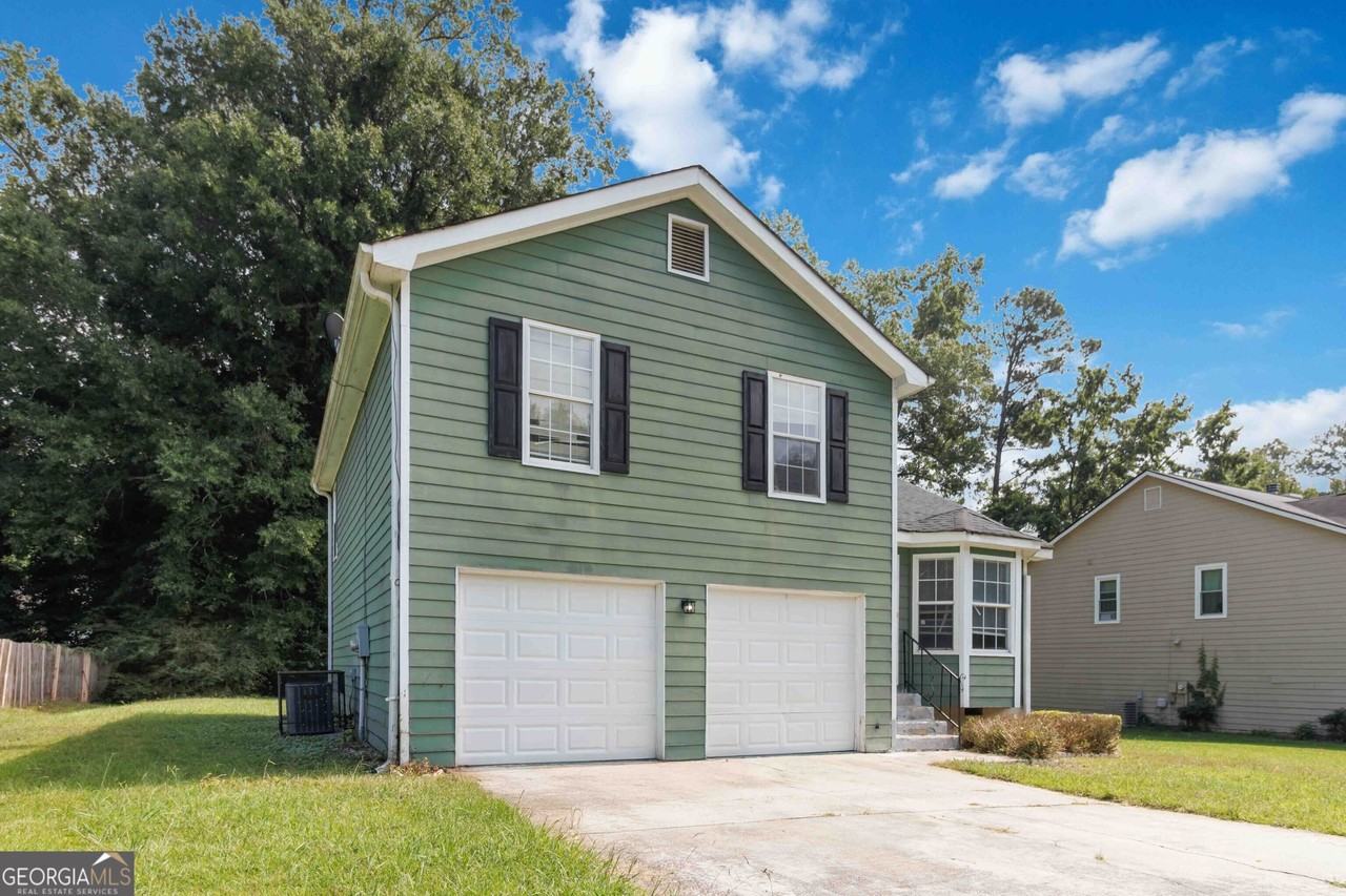 7049 Sir Galahad Way - Photo 3 of 29