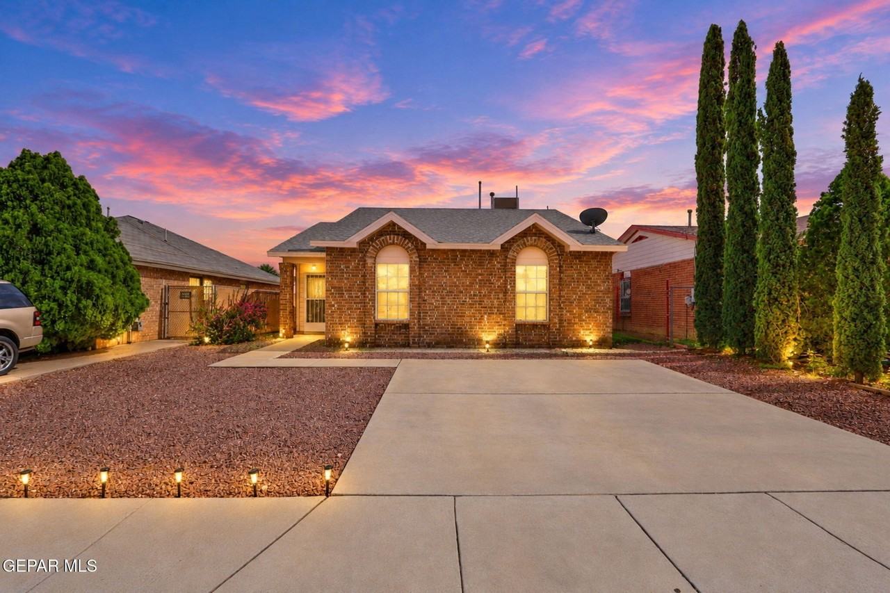 2236 Tierra Blanca Way - Photo 4 of 33