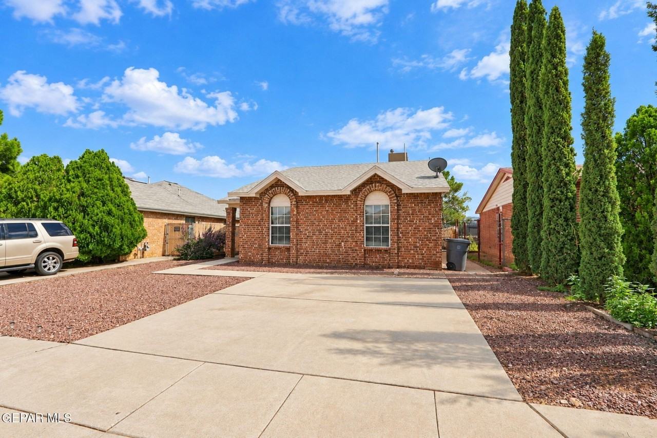 2236 Tierra Blanca Way - Photo 5 of 33