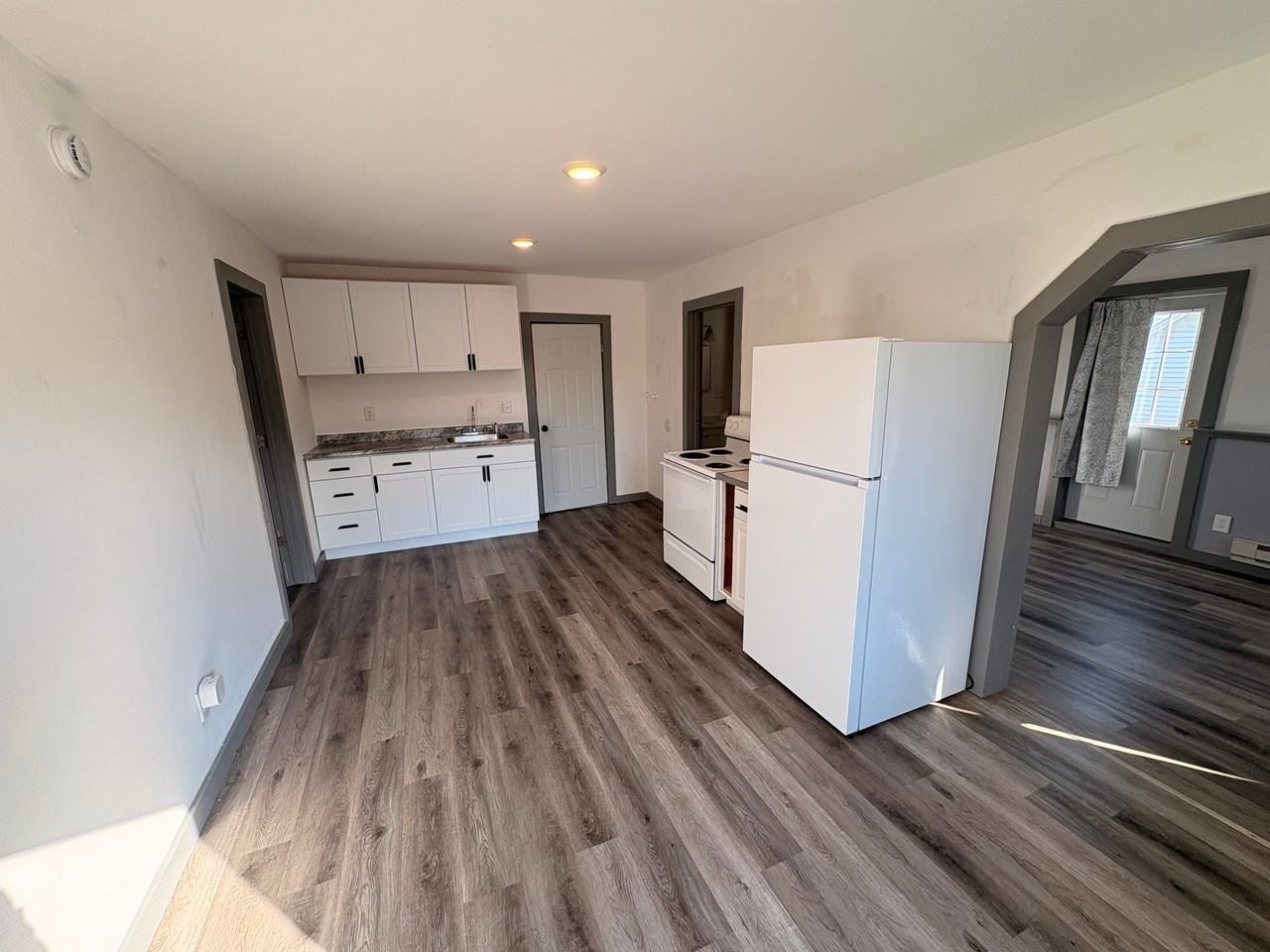 36 W Eau Claire St #3 - Photo 3 of 7