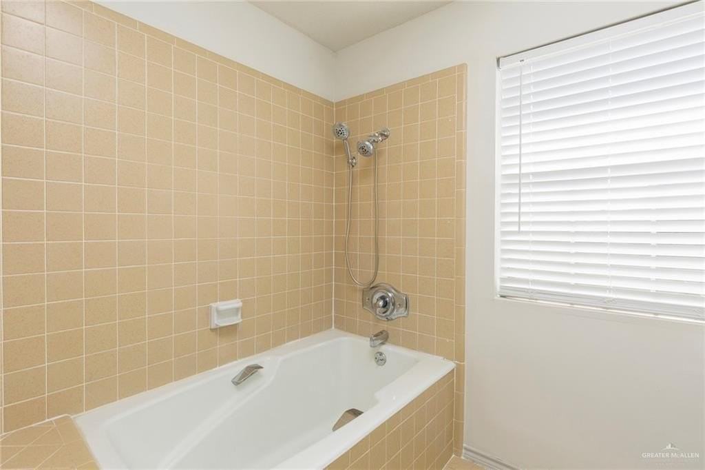 2116 Joy St - Photo 6 of 22