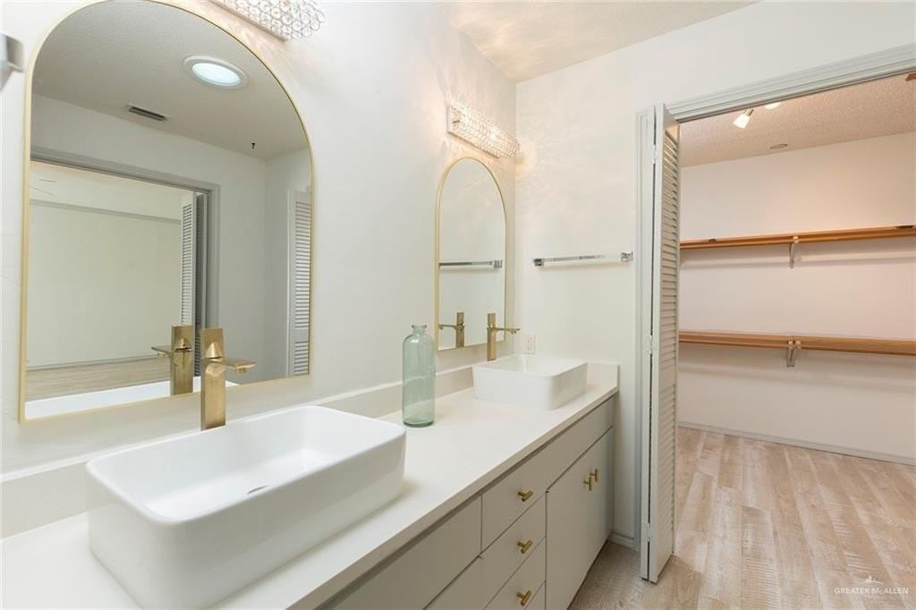 2116 Joy St - Photo 7 of 22