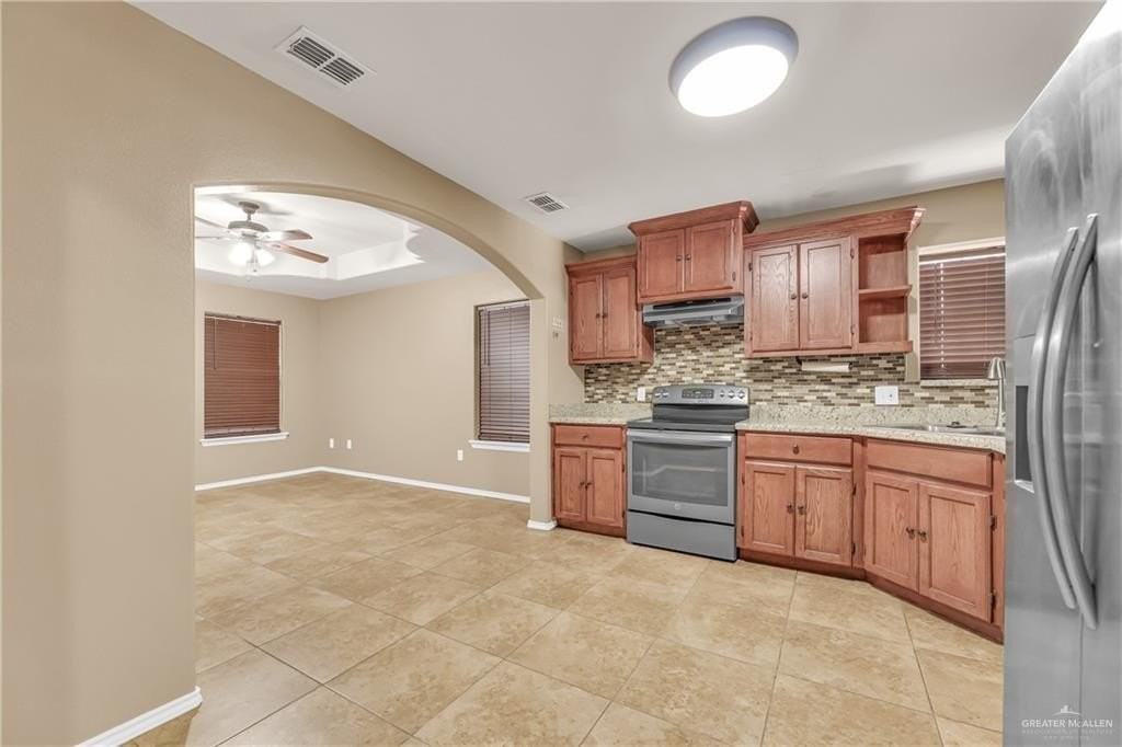 325 E Mesquite St - Photo 5 of 17