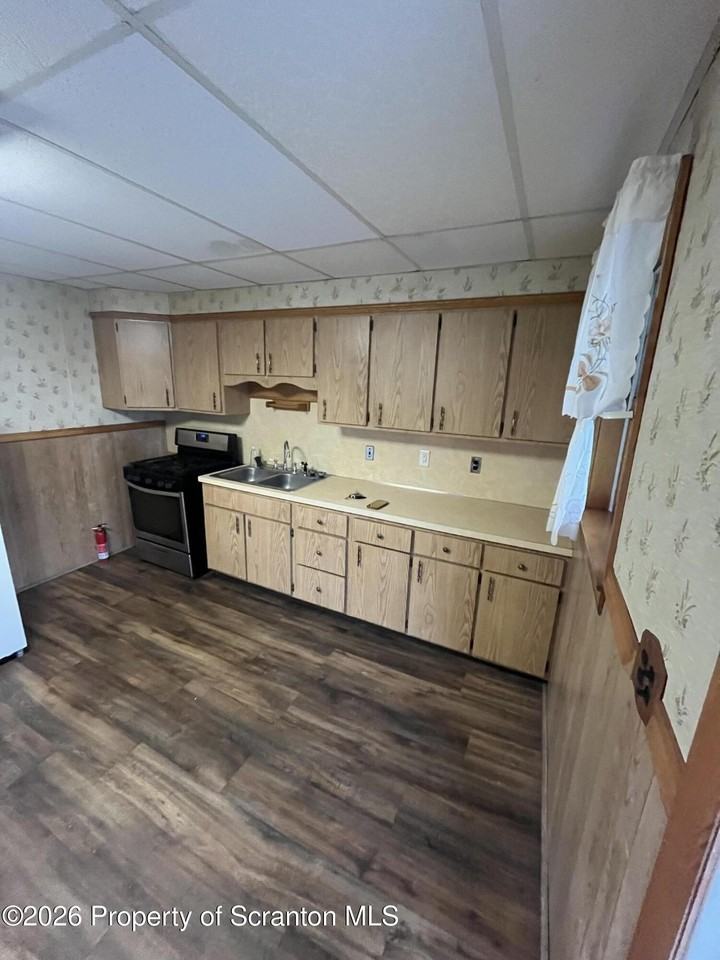 440 S 9th Ave - Photo 7 of 15
