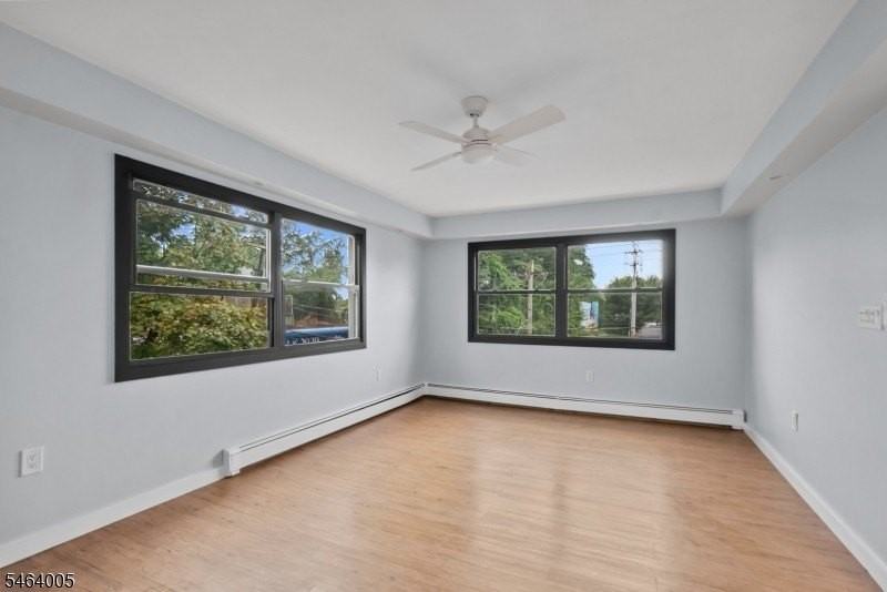 82 Garfield Ave #2 - Photo 4 of 19