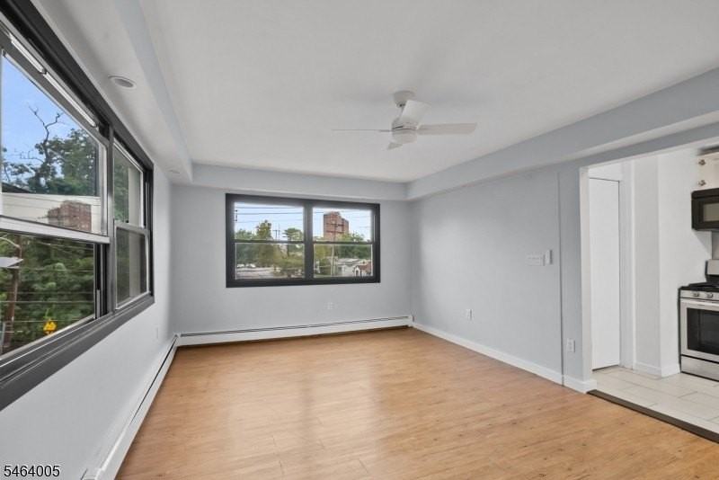 82 Garfield Ave #2 - Photo 5 of 19