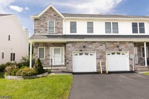 featured image of 10 Decroce Ct