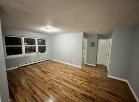 featured image of 213 S 2nd St