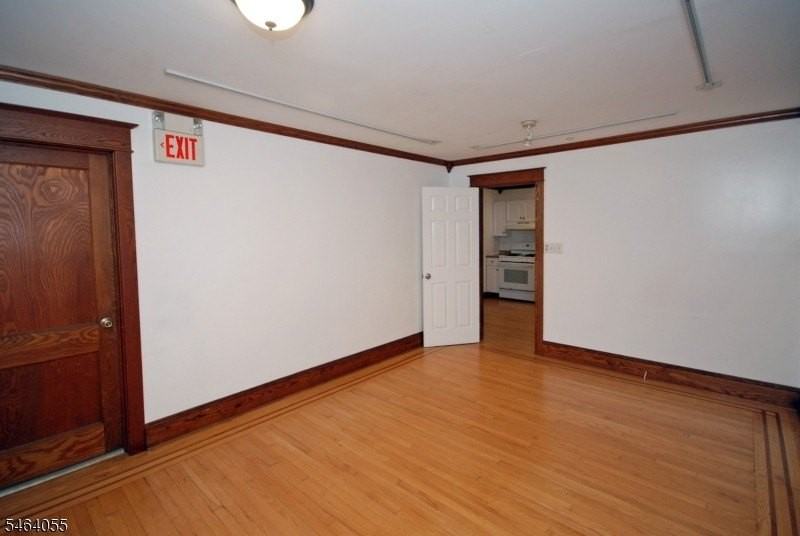 231 S Main St - Photo 5 of 19