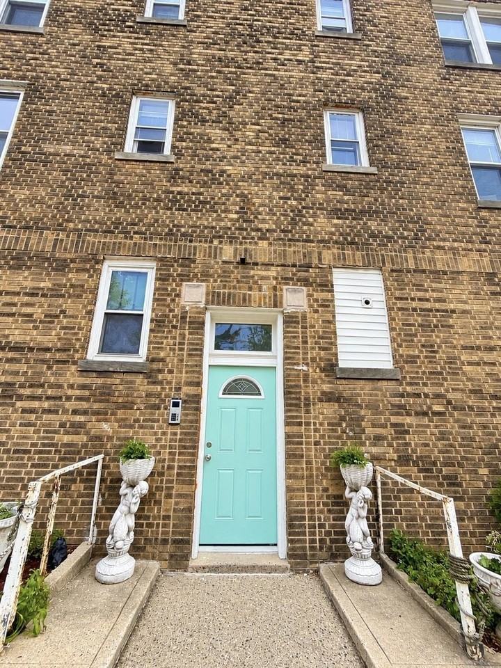 328 Avenue B #1 - Photo 2 of 16
