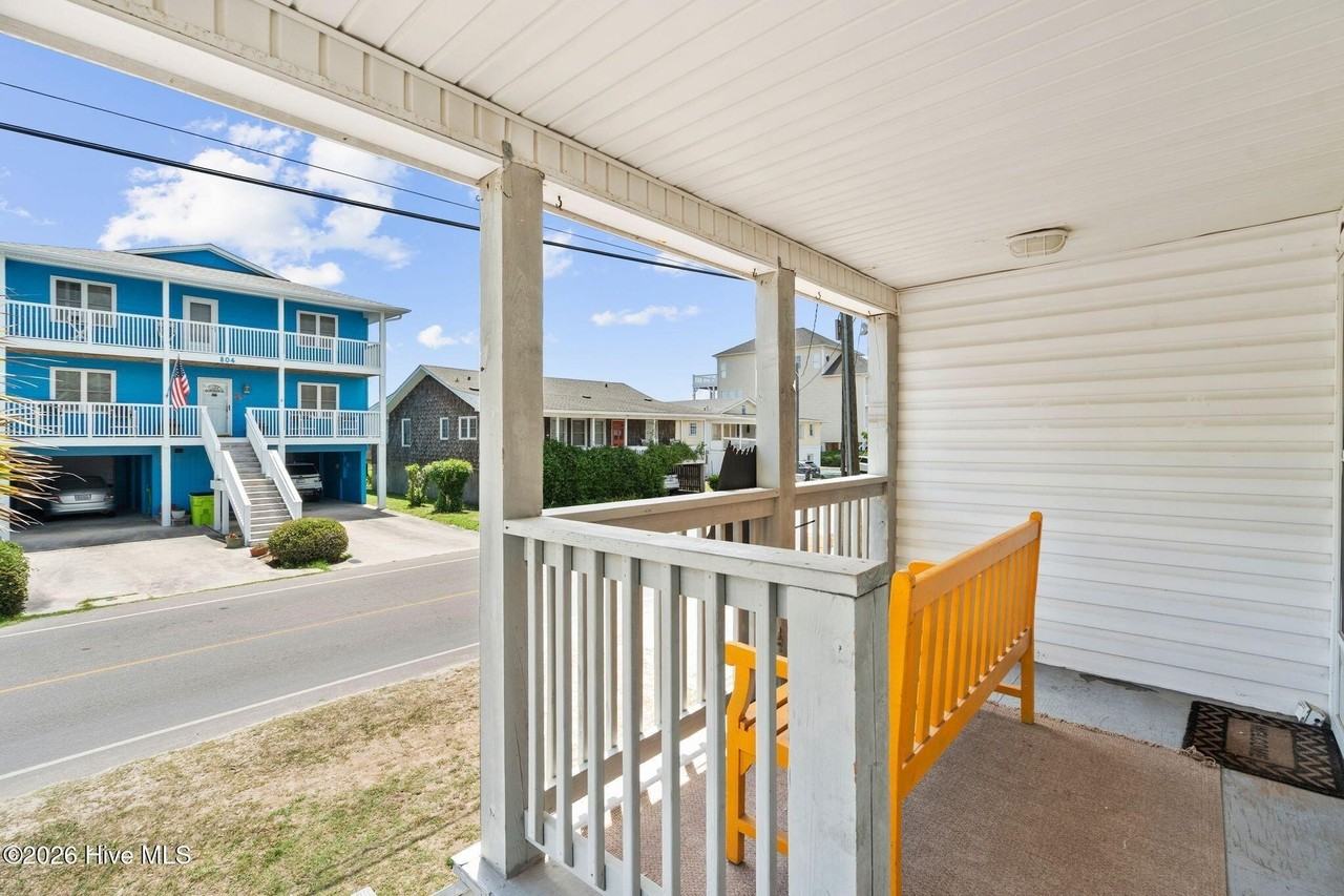 805 Carolina Beach Ave N - Photo 7 of 50