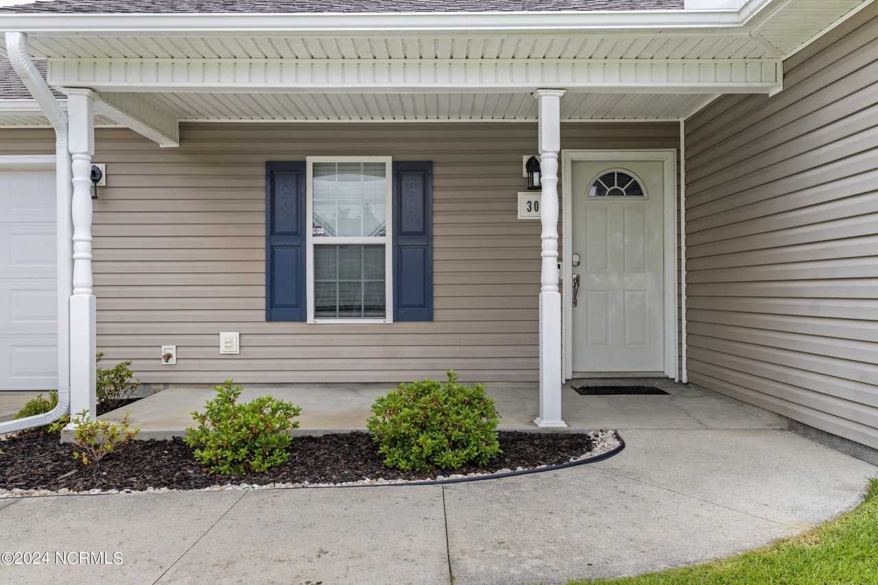 302 Redemption Ct - Photo 3 of 21