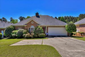 featured image of 840 Park Chase Dr