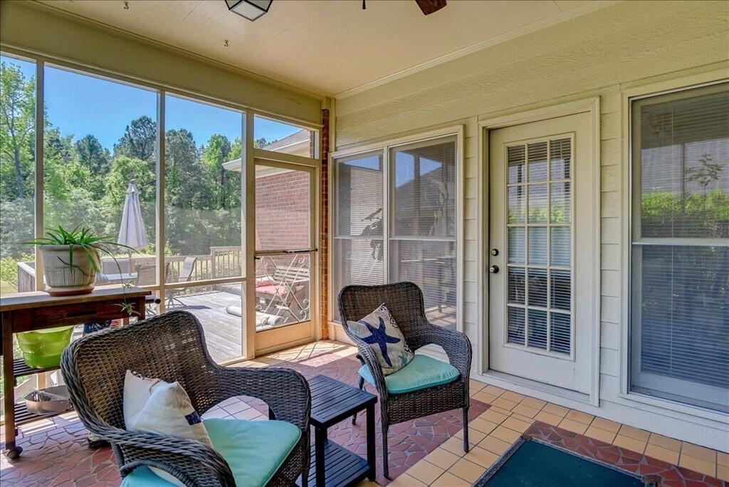 840 Park Chase Dr - Photo 6 of 26