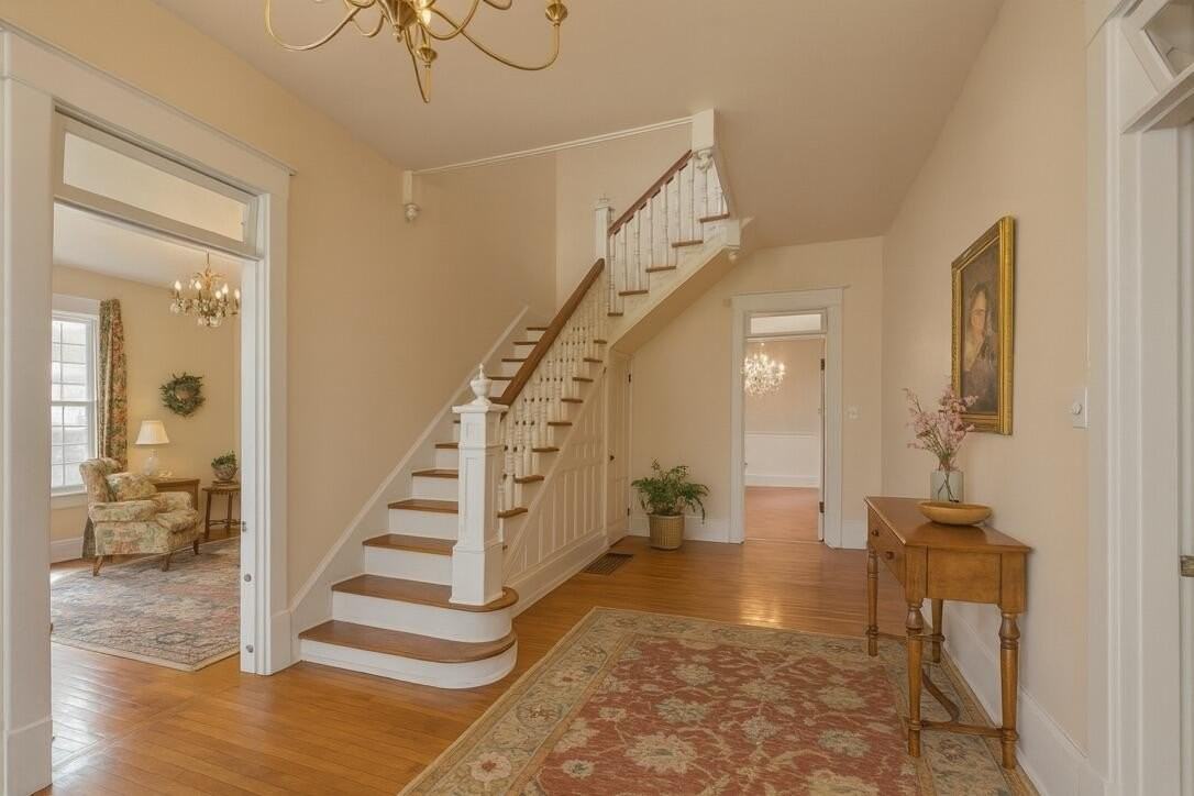 406 N Main St - Photo 6 of 50