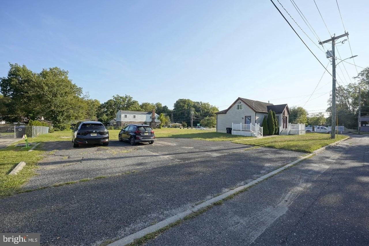 101 S White Horse Pike - Photo 3 of 38