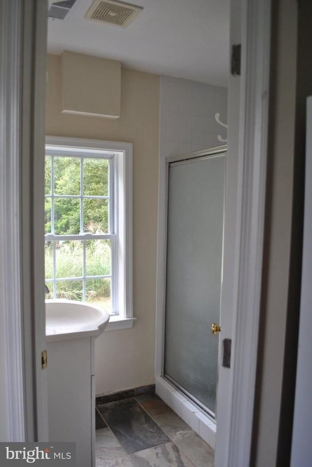 5569 Free State Rd - Photo 7 of 14