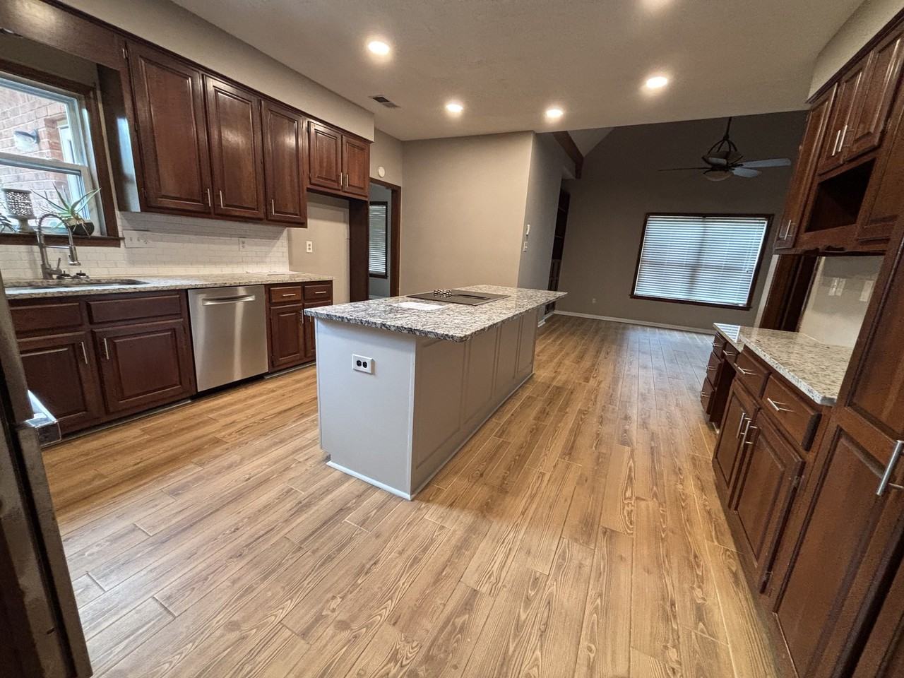 6117 Yorkhill Dr - Photo 4 of 20