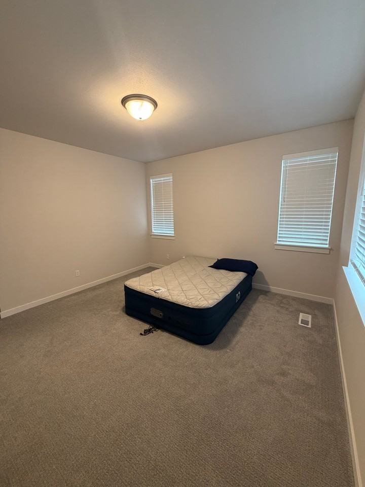 8229 Se Kinnaman St - Photo 4 of 19