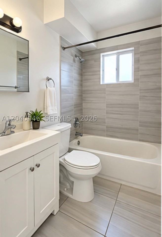 960 Biarritz Dr #2 - Photo 4 of 8