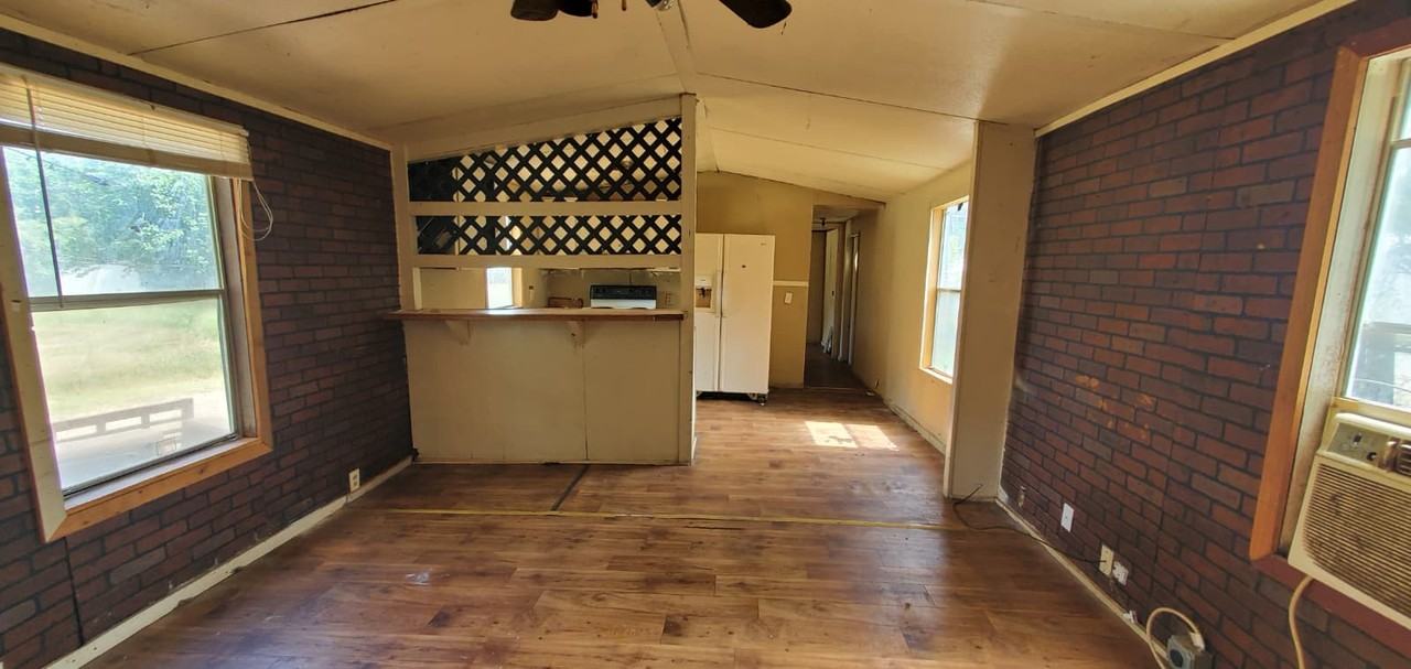 109 Boaz Dr #6 - Photo 2 of 4