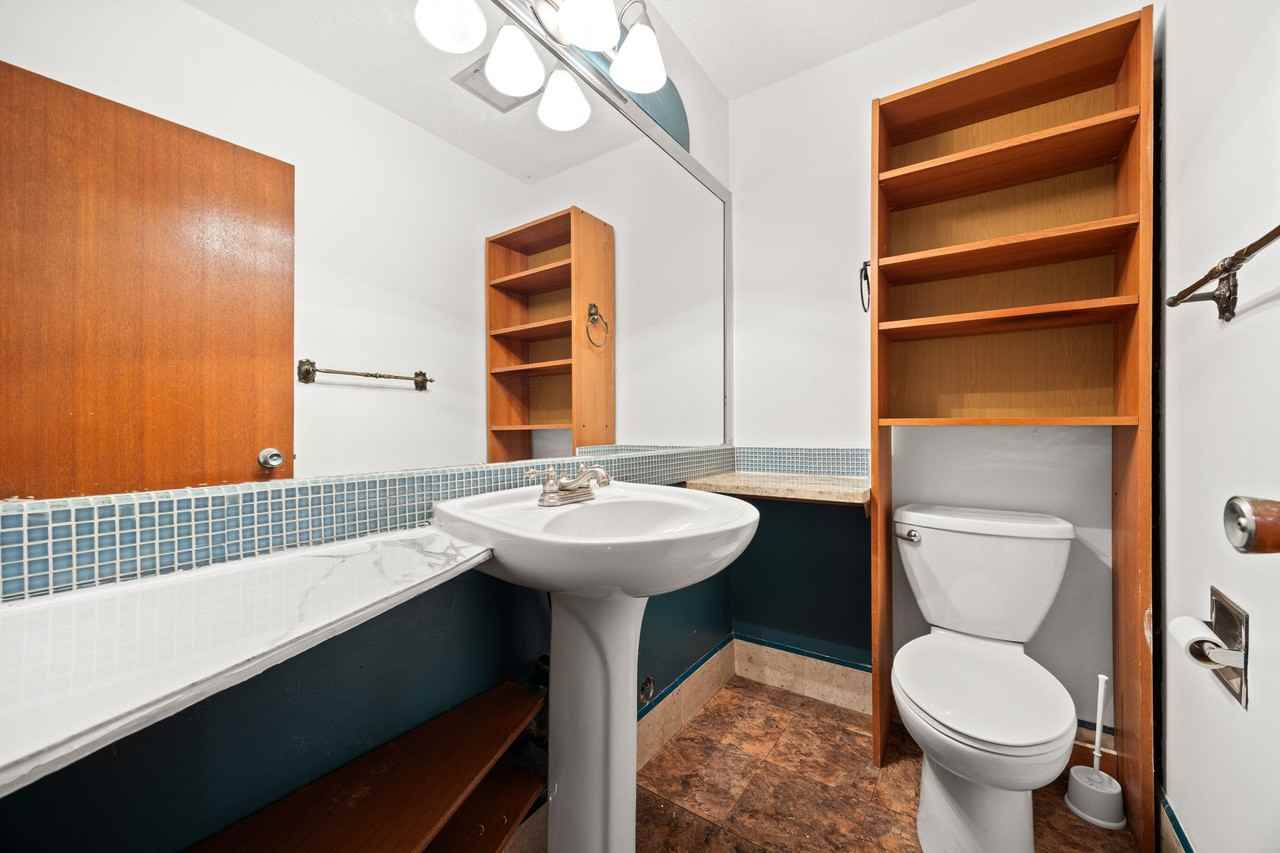 3290 Hazel Avenue - Photo 3 of 24