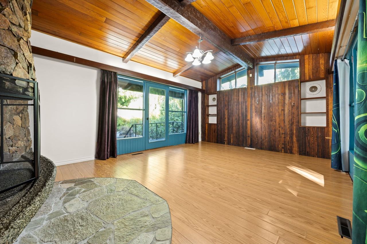 3290 Hazel Avenue - Photo 6 of 24