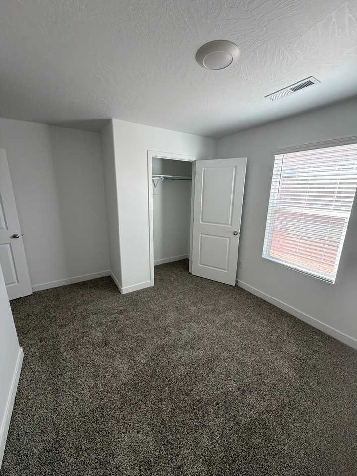 1613 S Fins Rd - Photo 6 of 15