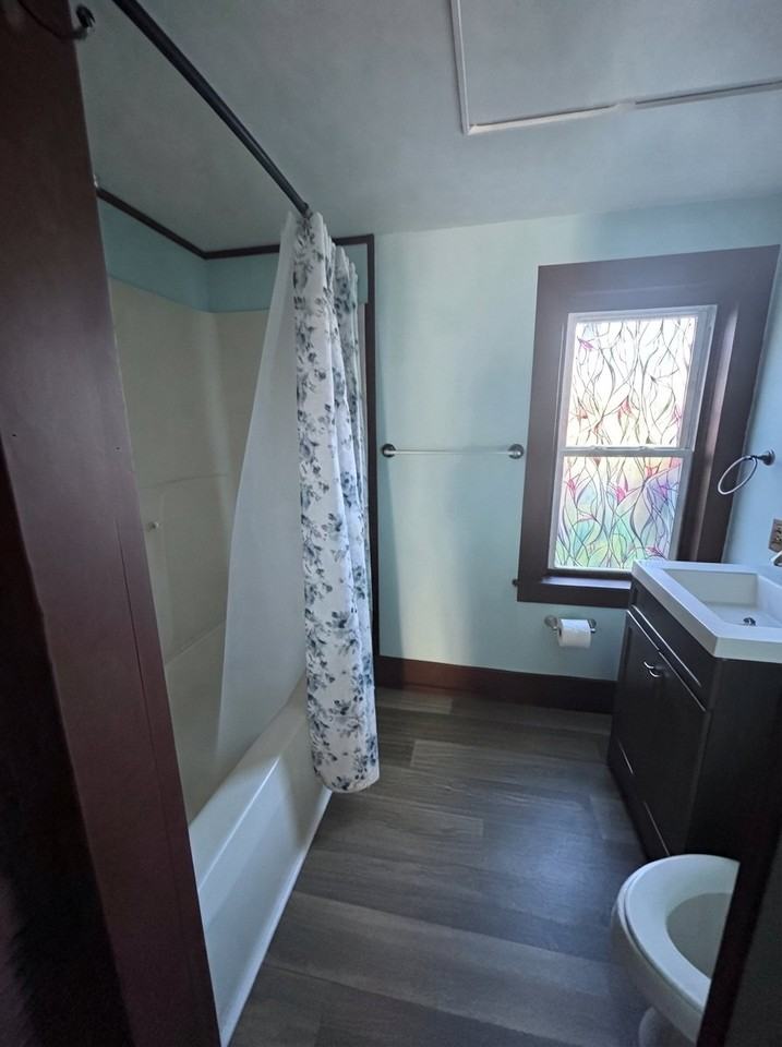 98 St Johns Rd - Photo 3 of 19